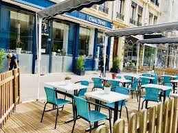 The old city of lyon certainly has charm. Chez Banoi La Cantine Divine D Une Grand Mere Vietnamienne Dans Le 3e