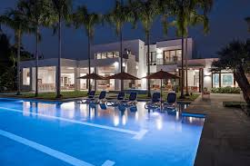 Coast guard licensed captain, she lives the naples' waterfront lifestyle and uses her considerable skills as a certified negotiation specialist and pricing strategy advisor to get the best outcomes for her buyers and sellers. Port Royal Real Estate Port Royal Luxury Homes In Naples Florida