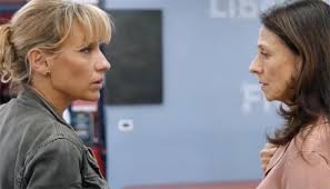 La semaine prochaine sera riche en rebondissements pour la famille daunier… noël sera aussi au.retrouvez deux épisodes inédits de demain nous appartient, ce soir dès 18h30 sur tf1 ! Francoise Se Livre A La Police Pour Meurtre Victor Fou De Rage Demain Nous Appartient 18 10 2019 Demain Nous Appartient Nouveautes Tele Com