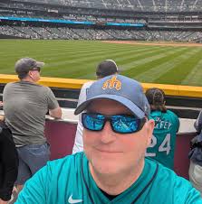 Do the BMT graduates get a day off after graduation?