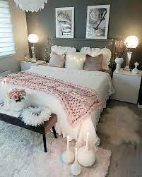 Candles Candle Lights And More Candles Can Bring A Great Deal Of Love Into The Bedroom For A Pretty Litt Cozy Home Decorating Bedroom Decor Cute Bedroom Ideas