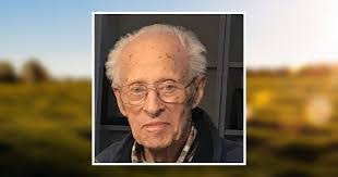 Eldon Dean's Instagram, Twitter & Facebook