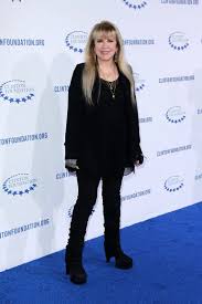 Stevie Nicks - Free pics, galleries & more at Babepedia