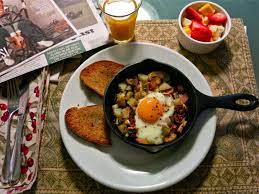 My Life With Farmer Bob Small Cast Iron Skillets Serve Up A Tasty Sunday Breakfast Tasty Small Cast Iron Skillet Cast Iron Cooking