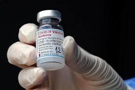 La vacuna de moderna se transforma en la segunda autorizada para ser aplicada en europa, luego de la del laboratorio pfizer que recibió la aprobación en el mes de mayo. Caen Acciones De Laboratorios Que Fabrican Vacunas Anticovid