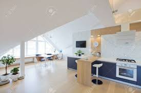 Read 3 reviews and view 28 photos from tripadvisor Modernes Interieur Licht Eine Grosse Wohnung In Mansarde Lizenzfreie Fotos Bilder Und Stock Fotografie Image 52892852