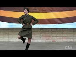 выходила на берег катюша на высокий берег на крутой Kalinka Dance Youtube Usa Songs Popular Music Folk Dance
