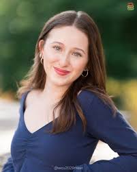 Chelsea Kearney's Instagram, Twitter & Facebook