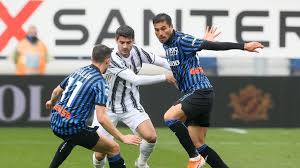 Guy loses bet and has to kiss, smell his girlfriend's feet and let her post pictures on the net. La Finale De La Coupe D Italie Entre La Juventus Et L Atalanta Se Jouera En Presence De Public Le Soir
