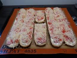 Baguettes Tartines Facon Pizza La Passion De Dharma Idee Recette Rapide Recette Facile Et Rapide Soir Repas Rapide Soir