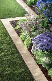 Beautiful Gardens Look Even Better With Beautiful Edgings If You Are Looking For Some Amazing Garden Garden Edging Garden Border Edging Backyard Flowers Beds