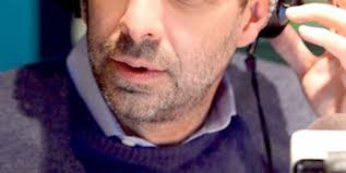 Ce populaire et controversé animateur québécois vient d'avouer qu'il était  gay