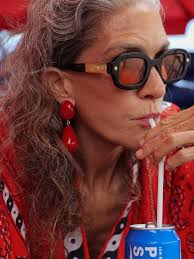 ployridaa wears the Caidyn in lilac ⚛️