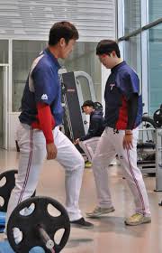 둘다 원근법을 무시하네요 용규는 연예인이 되는 마법이 ì©¡ì´ Junge7681 Twitter