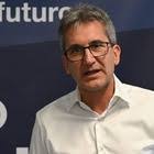 Pesaro, parco in mano ai pusher. Dopo la gita choc il papà torna al  Miralfiore per fare in filmato: «Sono stato minacciato»