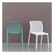 chaise de jardin moderne et confort bit table et chaises de jardin jardin moderne et table jardin plastique