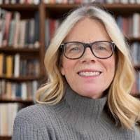 Lisa Higdon's Instagram, Twitter & Facebook