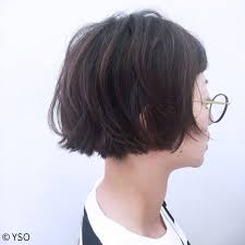 お客様レポート パツンっと切りそろえたボブはリップラインで設定すると一気に垢抜けるからオススメ ヘアカット ボブヘア 前下りボブ パーマ