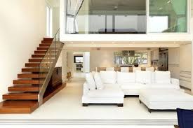 Rumah dengan desain ini juga terdapat ruangan khusus bila kamu ingin menyelesaikan pekerjaan kantor yang tertunda loh. Desain Interior Rumah Mungil Yang Menakjubkan Bos Properti