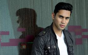 Anak kelima.daripada enam beradik status: Kekasih Tak Kisah Gosip Landa Idris Khan