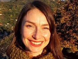 In Dialogue with the Other: Engaging in Intercultural and Interfaith  Encounters