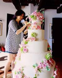 See more ideas about heart evangelista, heart evangelista style, heart. My Niece The Cake Artist Positively Filipino Online Magazine For Filipinos In The Diaspora