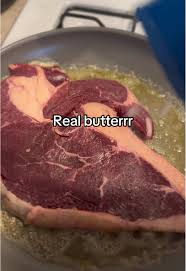 We love steak over here! I was vegan for 8 years… 3 years eatihg meat  again. Best decision ever!! #fyp #steak #steaktiktok #trend #viral  #animalbased #carnivore #healthy #beef #grassfed