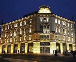 Banca popolare friuadria was established in 1911 as a regional universal bank. Friuladria Nowbanking Anee It