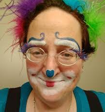 Daisy Huizar's Instagram, Twitter & Facebook