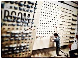 Climbing Training Peg Board Google Search Atividades Fisicas Treinamento Treinamento Funcional