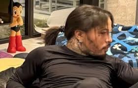 I walked away from pro MMA career to become Conor McGregor's photographer…  now he's helping me make Misfits Boxing debut