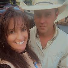 It was a beautiful weekend celebrating my sisters birthday . 🎉 We enjoyed  a spa day , shopping , a cheer competition (1st place ) , yummy food , a  concert ,