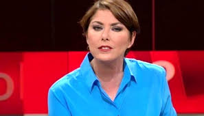 Halk tv'nin güzel spikeri mehtap özkan ile hafta sonu ana haber. Sirin Payzin In Halk Tv Ye Gecmesi