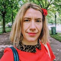 Samantha Waugh's Instagram, Twitter & Facebook