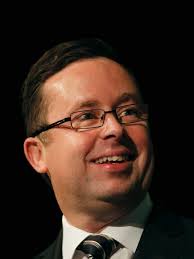 The stars finally align for Alan Joyce as Qantas posts $203m half-year  profit