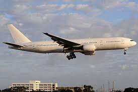A 777 crashed into a 767 when it was being towed at the brazilian hub. Latam Airlines Chile Boeing 777 200 Planespotters Net