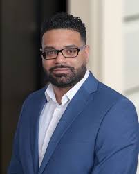 Wilfredo Laboy's Instagram, Twitter & Facebook