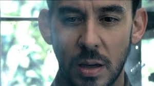 Crawling in my skin, мурашки по коже… crawling. Castle Of Glass Official Music Video Linkin Park Youtube