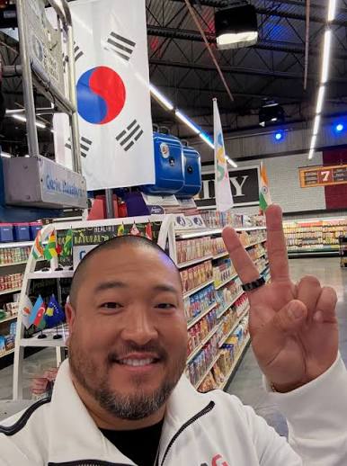 The competition is going global! I'm honored to be one of eight all-star  chefs representing world cuisines in #GroceryGames: Global Games, hosted by  the one and only @GuyFieri! 🔥 We're battling it
