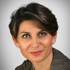 J'ai le plaisir de vous annoncer que j'occupe désormais le poste  d'Assistante Cheffe de projet Marketing chez TF1 Spectacle