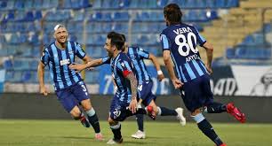 Süper lig'e katılabilmek için mücadele eden adana demirspor Adana Demir Zirve Takibini Surdurdu Trt Spor Turkiye Nin Guncel Spor Haber Kaynagi