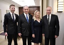 וואלה!שופס אתר הקניות אונליין הגדול בישראל מציע מוצרי חשמל, טלויזיות, lcd, מחשבים, טלפונים ניידים, מצלמות, רהיטים, ספורט, אופנה ועוד. With Incendiary Interjections Netanyahu S Son Takes Center Stage In Corruption Sagas