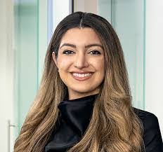 Roxie Baldwin's Instagram, Twitter & Facebook