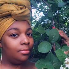 Tabatha Henderson's Instagram, Twitter & Facebook