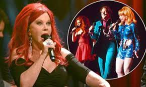 The B 52s Do Their Best To Remain Youthful As They Perform An Energetic Set Daily Mail Online