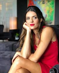Cuca roseta voltou a dar nas vistas pela excelente forma física. Cuca Roseta Your Body Is Your Temple Keep It Pure And Clean For The Soul To Reside In Cucaroseta Cuca Body Pure Clean Yoga Mindfulness Mindset Sun Lisbon Lisboa Facebook