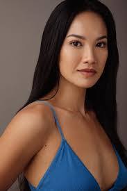 Gina Pryor's Instagram, Twitter & Facebook