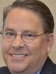 Kenneth Kochan's Instagram, Twitter & Facebook