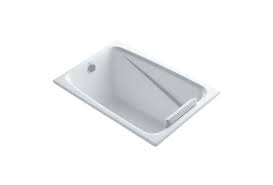 Traditionally japanese bathtubs are soaking tubs. The 8 Best Small Bathtubs Of 2021