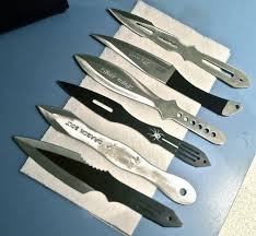 Mientras que ningún cuchillo puede ser lanzada, un cuchillo con mal equilibrio provocará dificultad mientras aprenden y dificultará. Pin On Knives Swords